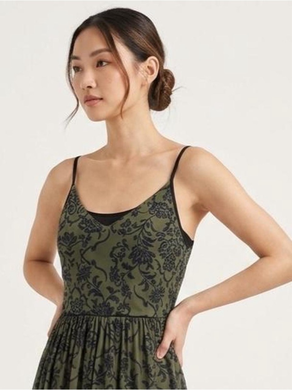 ROMWE Olive Green and Black Floral Dress